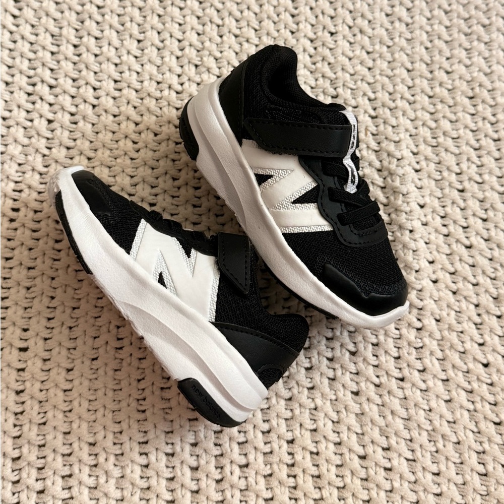 New Balance Kids Black and White Sneakers